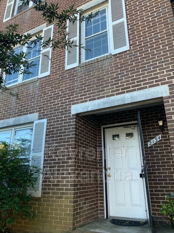 property at 2134 Langston Blvd.