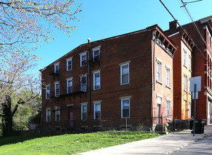 2151 Loth St in Cincinnati, OH - Building Photo - Building Photo