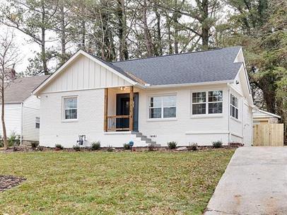 1927 S Gordon St SW in Atlanta, GA - Building Photo