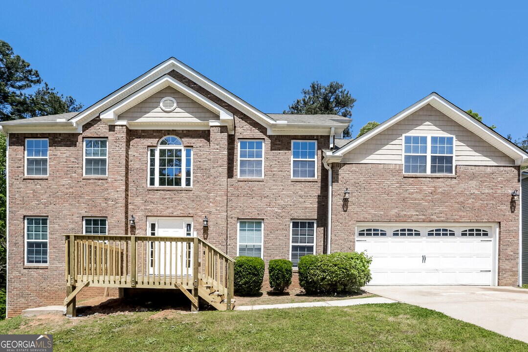 1299 Vonda Ln SW in Mableton, GA - Building Photo