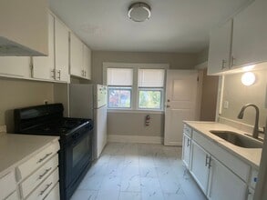 17815 McIntyre St in Detroit, MI - Building Photo - Building Photo