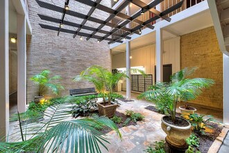 619 King St in Columbia, SC - Foto de edificio - Building Photo