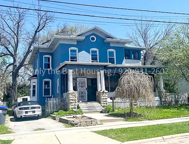 120 E Franklin Ave in Neenah, WI - Building Photo - Building Photo