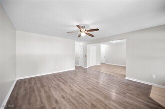 3031 Logan Ln N in Rock Creek, OH - Building Photo - Building Photo