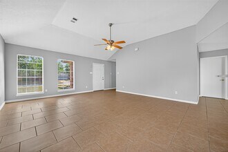 18402 Willow Moss Dr in Katy, TX - Building Photo - Building Photo