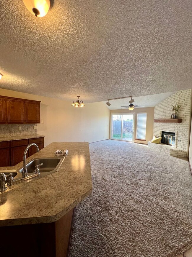 2504 Lee Ln in Oklahoma City, OK - Building Photo - Building Photo