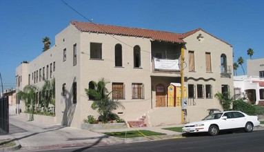 The Reno Apartments in Los Angeles, CA - Building Photo - Building Photo