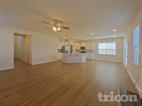 5810 Oak Br Cir in Maiden, NC - Foto de edificio - Building Photo