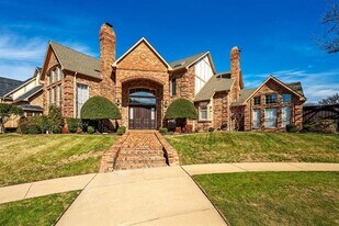 3309 Wolfe Ct in Plano, TX - Building Photo