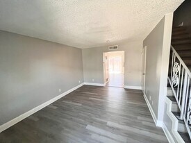 2006 N First St in Fresno, CA - Building Photo