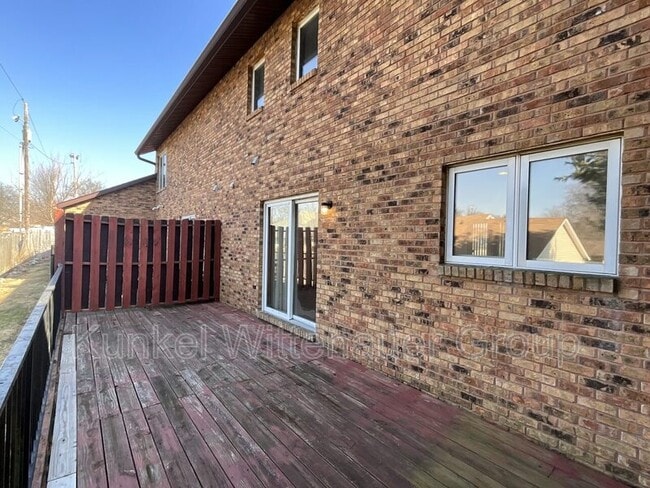 247 Caballeros Blvd in Belleville, IL - Building Photo - Building Photo