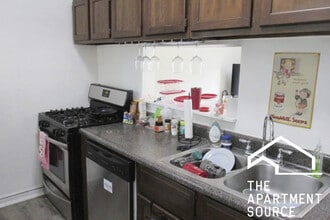 722 W Roscoe St, Unit 2S in Chicago, IL - Building Photo - Building Photo