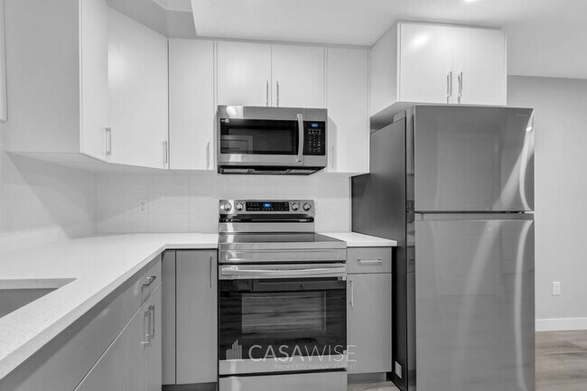 property at 9348-9154 154 St