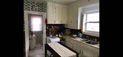 105 Beethoven St in Binghamton, NY - Building Photo - Building Photo