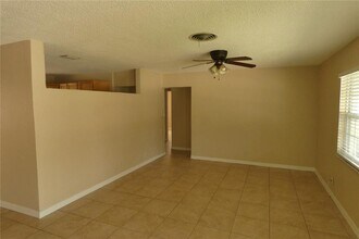 2840 52nd Ln N in St. Petersburg, FL - Building Photo - Building Photo