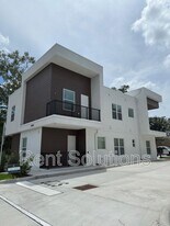 13612 N 22nd St in Tampa, FL - Building Photo