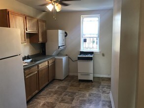 424 E North Ave-Unit -3 in Baltimore, MD - Building Photo - Building Photo