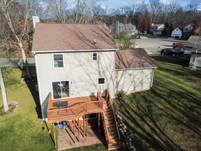 2049 Laurel Oak Dr in Howell, MI - Building Photo - Building Photo