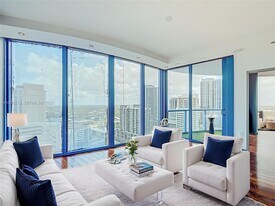 333 Las Olas Way in Fort Lauderdale, FL - Building Photo