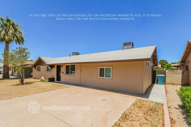 4214 W Las Palmaritas Dr in Phoenix, AZ - Building Photo - Building Photo