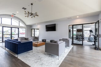 The Park At Main in Middletown, NY - Foto de edificio - Interior Photo