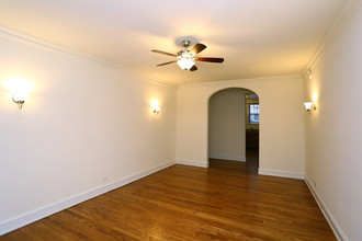 1235 - 1241 Elmwood Apartments in Evanston, IL - Foto de edificio - Interior Photo