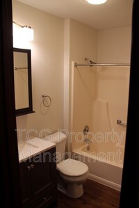 445 Elm Pl photo'