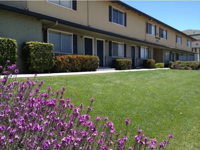 321 Reservation Rd in Marina, CA - Building Photo