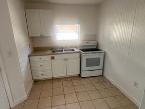 2005-2011 Bayshore Rd in Palmetto, FL - Building Photo - Building Photo