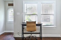 4512 Mt Vernon St photo'