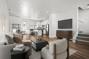 Aero Luxury Townhomes in Layton, UT - Building Photo