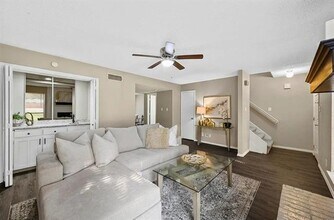 2401 Long Ridge Ln in Arlington, TX - Building Photo - Building Photo