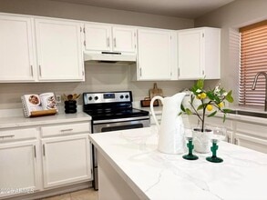 5946 E Kelton Ln in Scottsdale, AZ - Building Photo - Building Photo