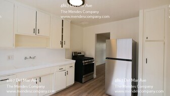 4867 Del Mar Ave in San Diego, CA - Building Photo