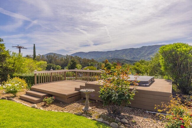 425 Stuart Ct in Ojai, CA - Building Photo - Building Photo