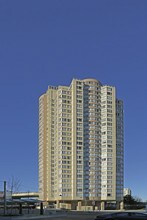 Grand Corniche II in Burnaby, BC - Building Photo - Building Photo