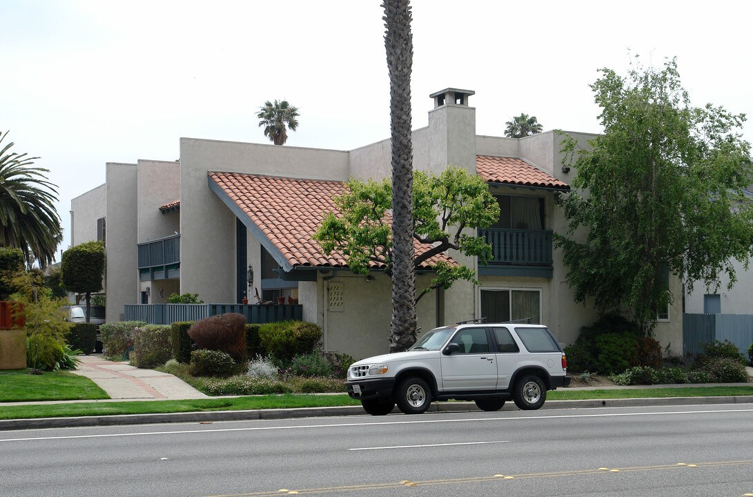 2721-2727 Harbor Blvd in Ventura, CA - Foto de edificio