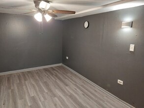 12262 S McDaniels St in Alsip, IL - Building Photo - Building Photo