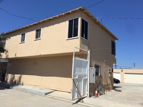 15328 S San Pedro St in Gardena, CA - Building Photo - Building Photo