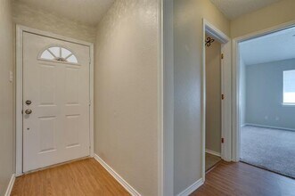 215 Linda St in Aubrey, TX - Building Photo - Building Photo