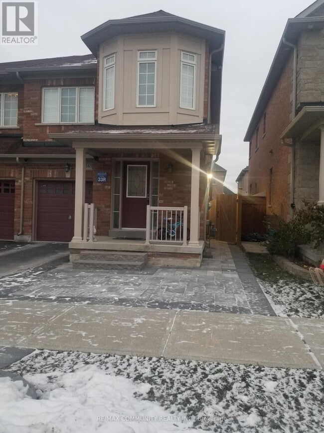 163 Delbert Cir in Whitchurch-Stouffville, ON - Building Photo - Building Photo
