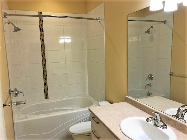 45535-45535 Market Way in Chilliwack, BC - Building Photo