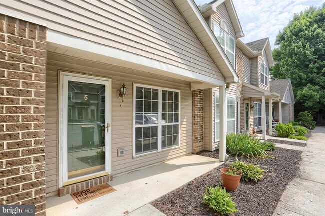 5 Eastwick Ct in Carlisle, PA - Building Photo - Building Photo