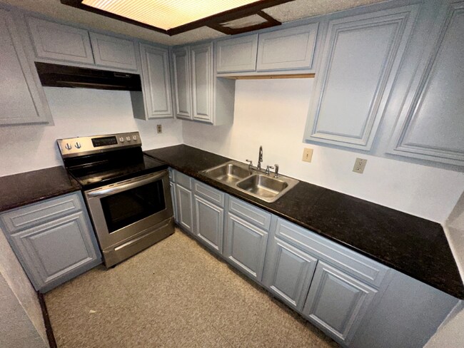 1649 Gary Ct-Unit -D in Terrytown, LA - Building Photo - Building Photo