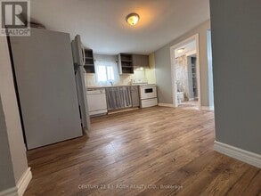 397 Mosley St in Wasaga Beach, ON - Building Photo - Building Photo