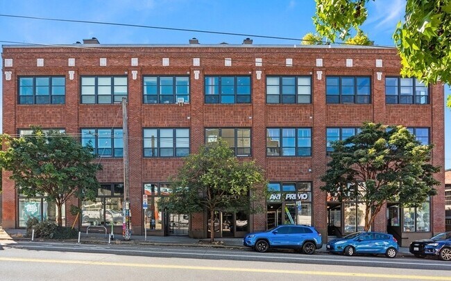 417 E Pine St in Seattle, WA - Building Photo - Building Photo
