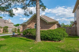 2347 Golden Shores Ln in League City, TX - Building Photo - Building Photo