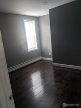 300 Cedar St in South Amboy, NJ - Building Photo - Building Photo