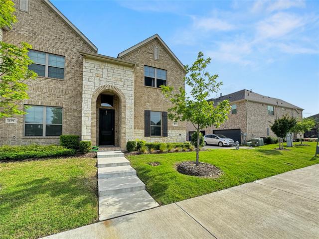 677 Watersedge Ct