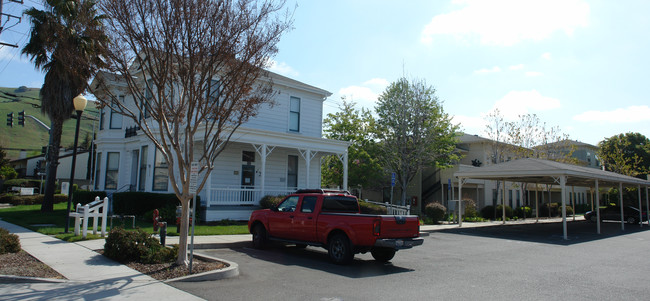 Pickering Place in Fremont, CA - Building Photo - Building Photo